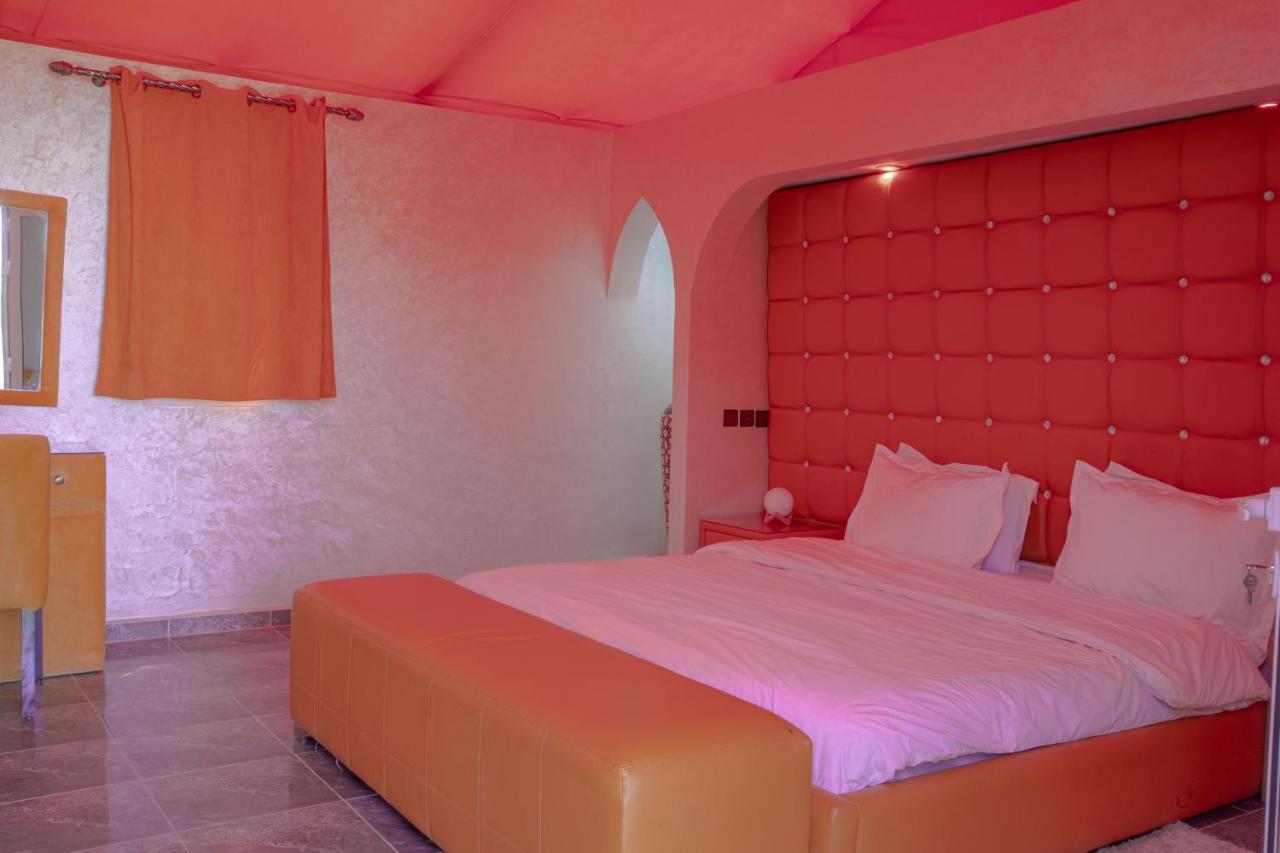 Jnanat Aicha Guesthouse Wawizelte ภายนอก รูปภาพ