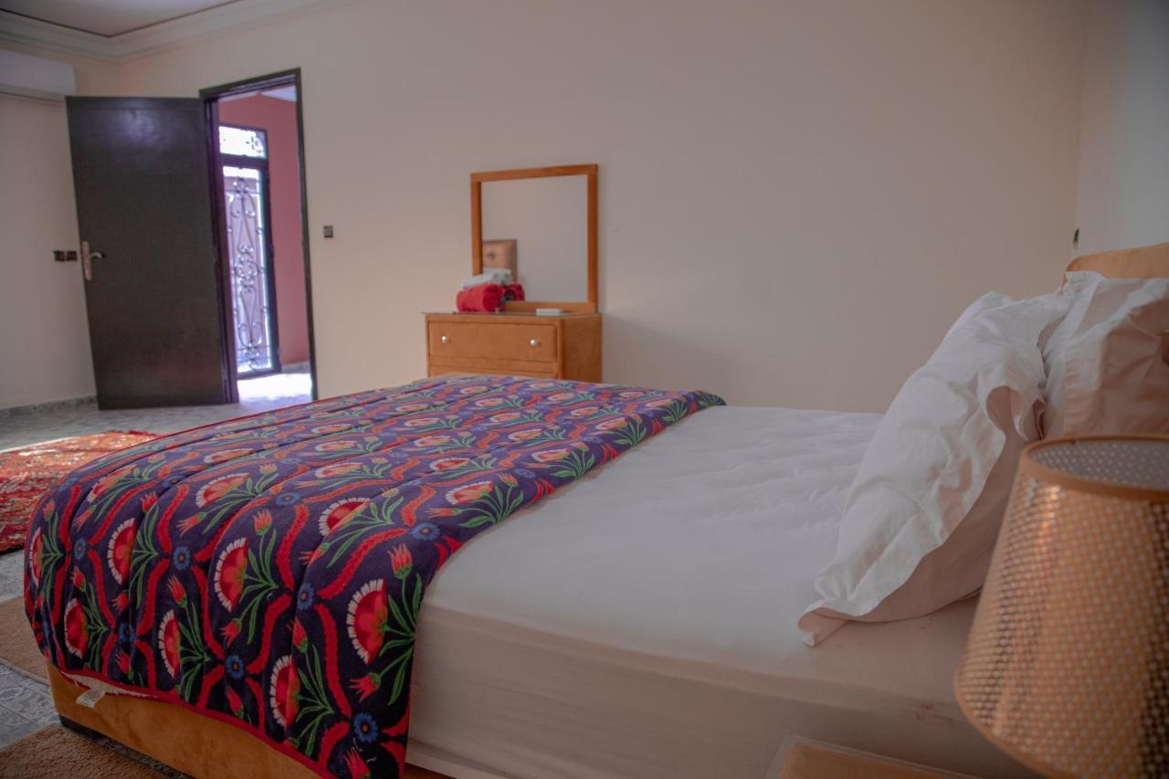Jnanat Aicha Guesthouse Wawizelte ภายนอก รูปภาพ
