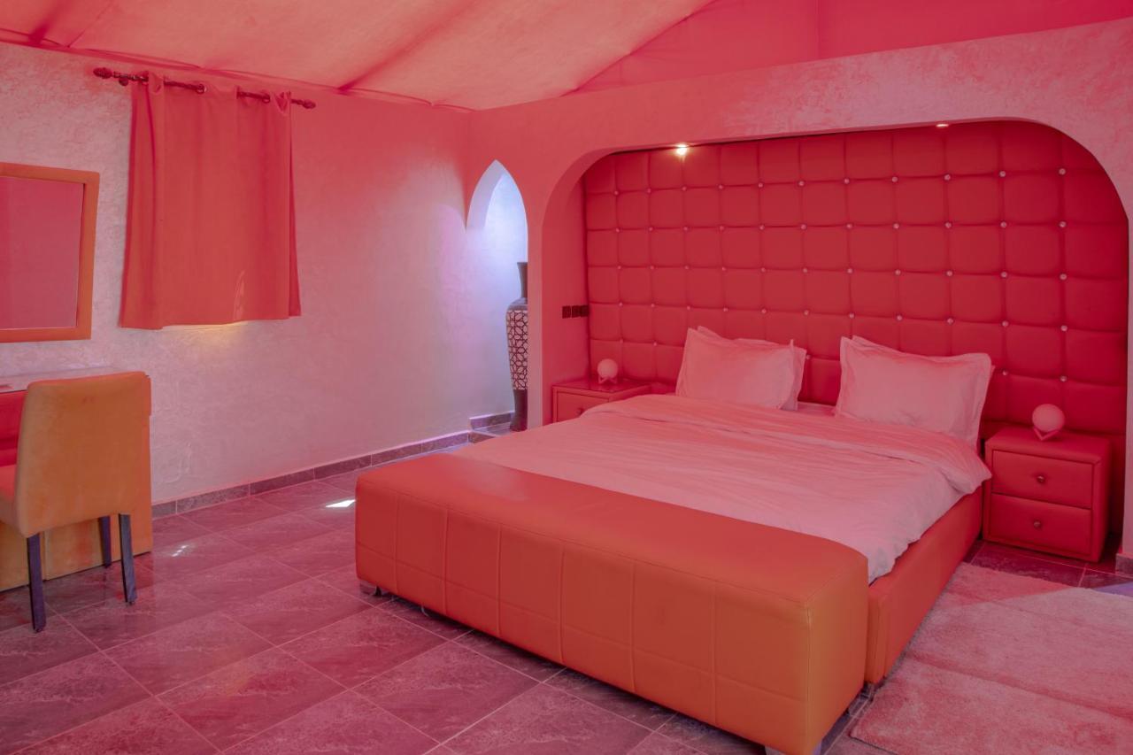 Jnanat Aicha Guesthouse Wawizelte ภายนอก รูปภาพ